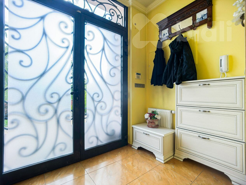 Prodej domu 256 m² s pozemkem 1 249 m² — photo 2