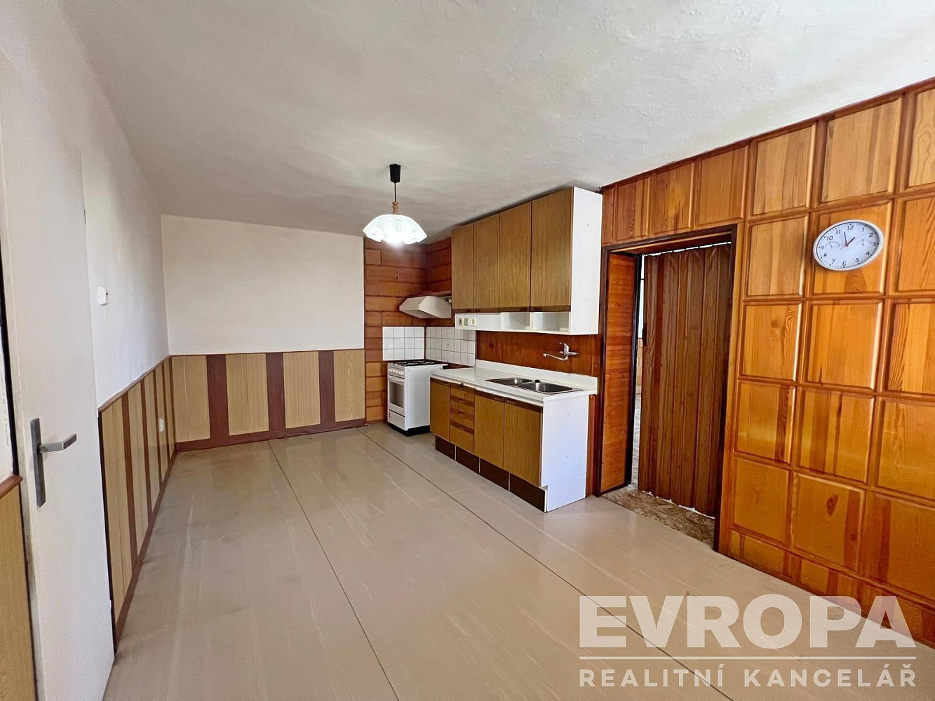 Prodej domu 175 m² s pozemkem 175 m² – fotografie 2