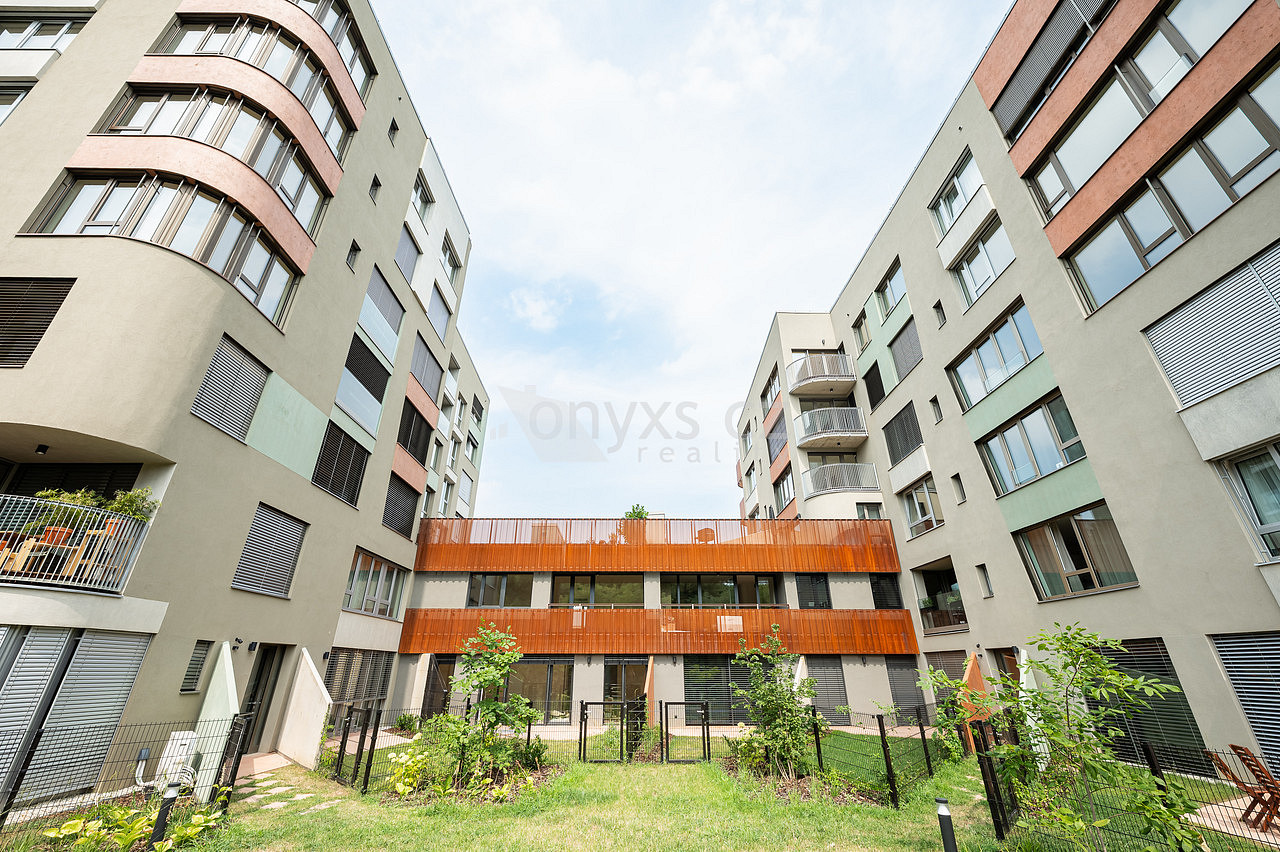 Pronájem bytu 2+kk 46 m²