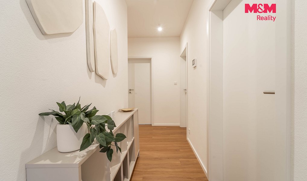 Prodej bytu 4+kk 96 m², Rokycany – náhled fotky 25