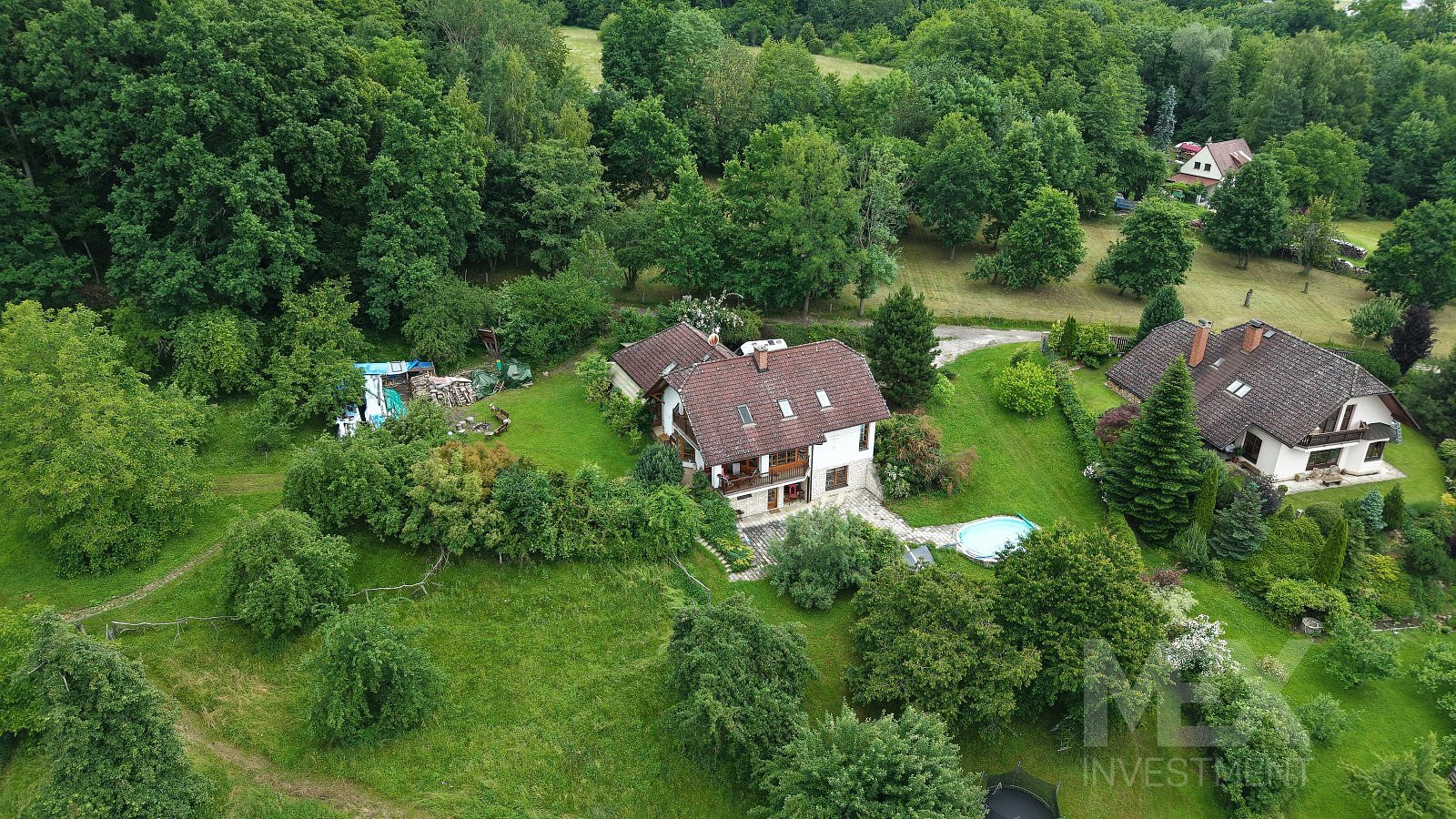 Prodej domu 340 m² s pozemkem 6 699 m² – fotografie 2