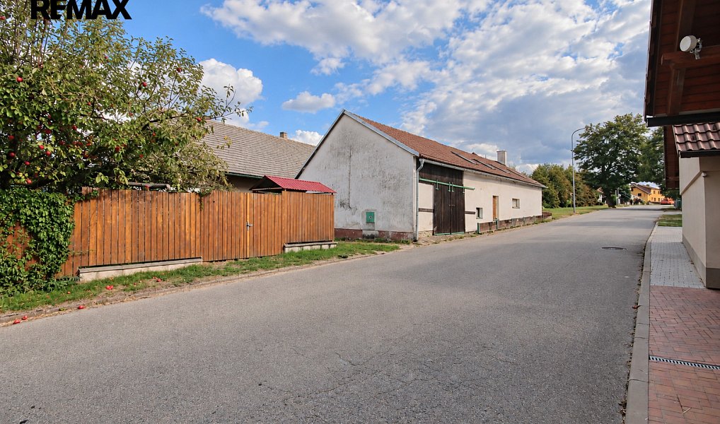 Prodej domu 168 m² s pozemkem 440 m², Zahrádky – náhled fotky 42
