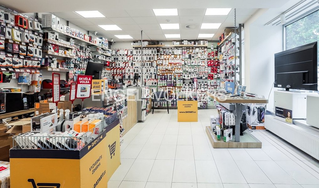 Pronájem obchodních prostor 137 m², Praha – náhled fotky 3