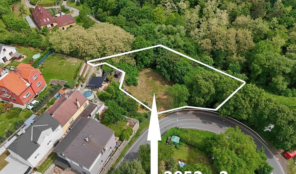 Prodej stavebního pozemku 2 052 m², Hýskov – náhled fotky 2