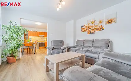 Prodej domu 160 m² s pozemkem 904 m², Za Křenovkou, Svinařov, okres Kladno