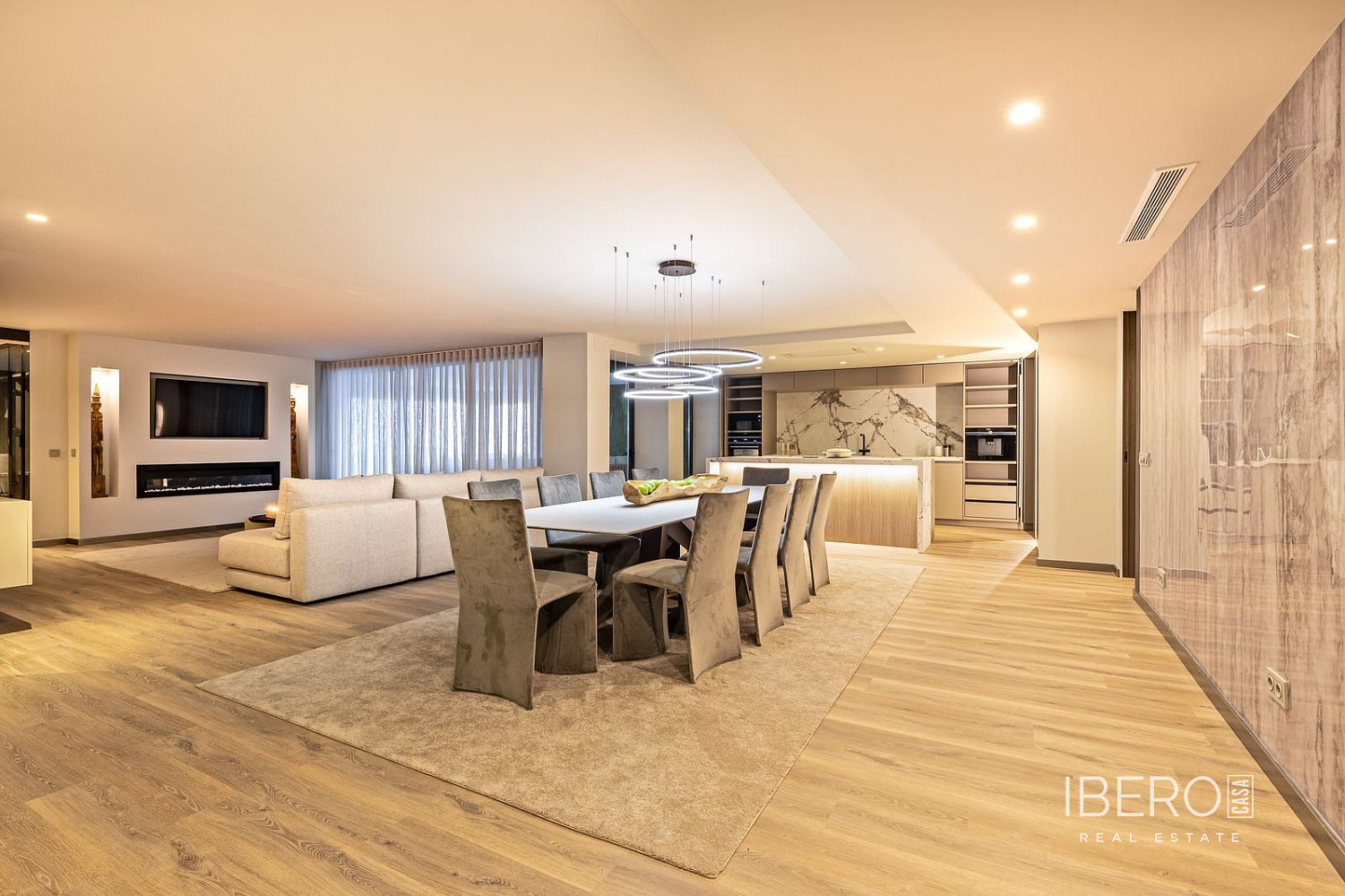 Piso 6+kk – Marbella, Nueva Andalucía - Vista 2