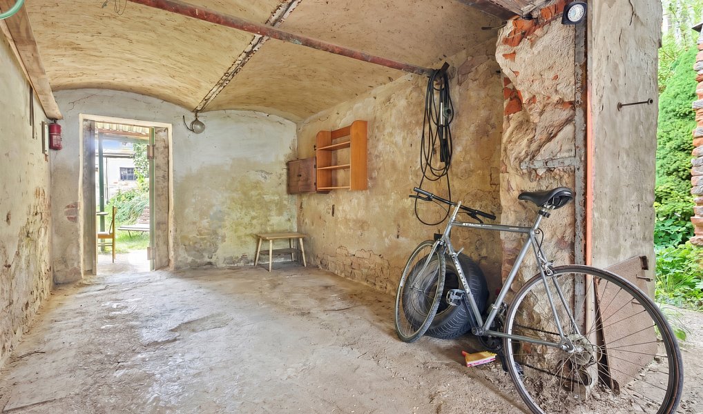 Prodej domu 248 m² s pozemkem 1 439 m², Blansko – náhled fotky 34