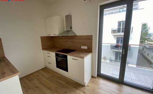 Pronájem bytu 2+kk 51 m², Na Terasách, Plzeň - Doubravka
