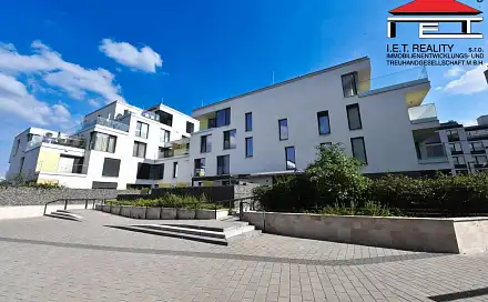 Pronájem bytu 4+kk 111 m²