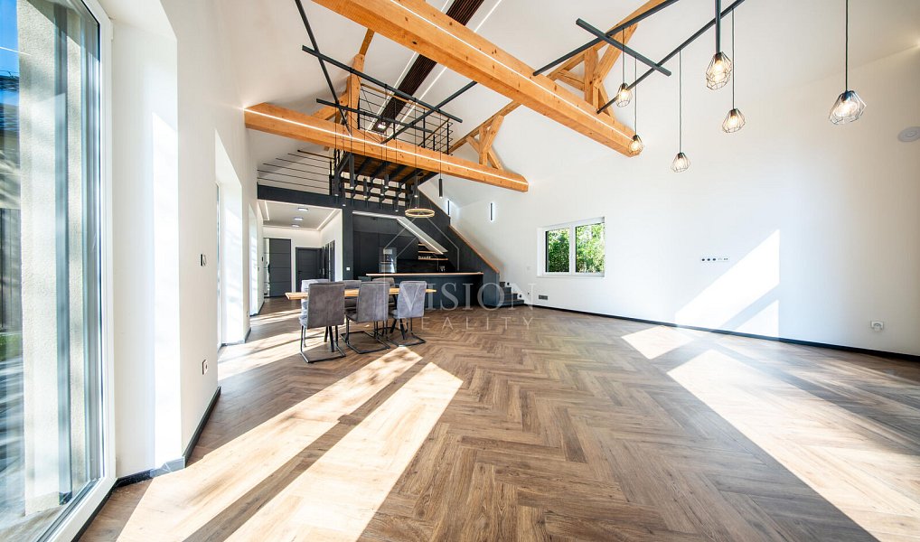 Prodej domu 272 m² s pozemkem 1 091 m², Kamenice – náhled fotky 9