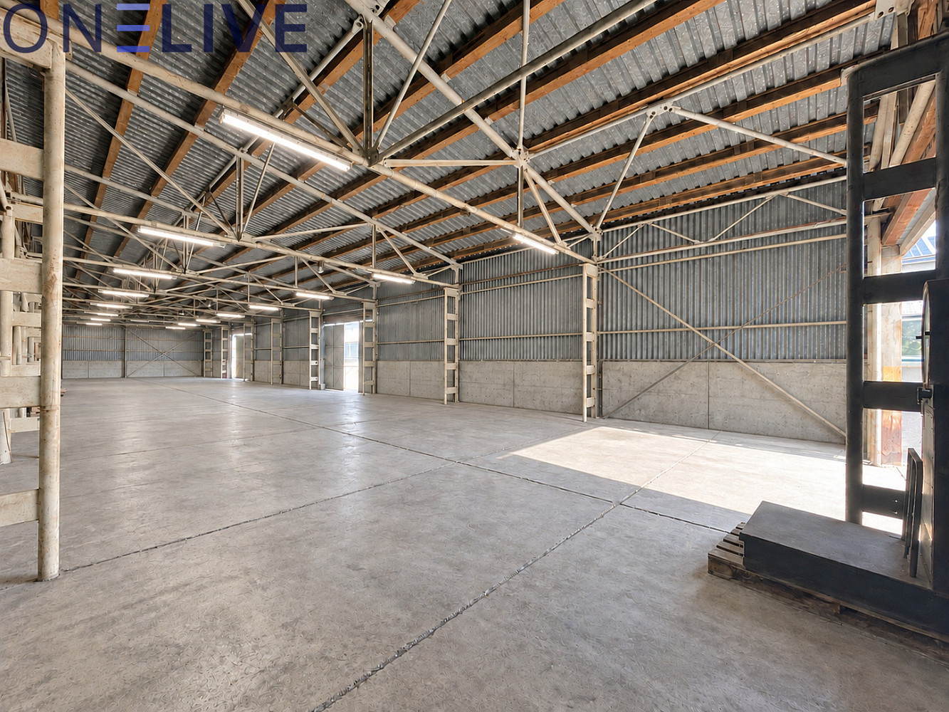 Pronájem skladovacích prostor 382 m² – fotografie 4