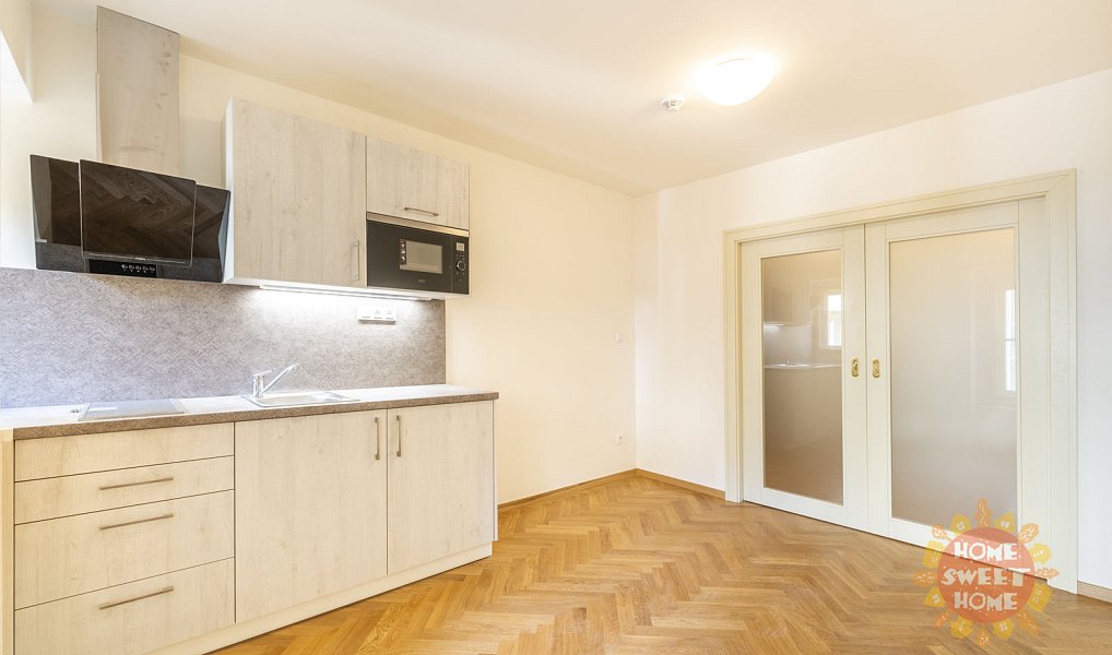 Pronájem bytu 2+kk 37 m², Praha – náhled fotky 2