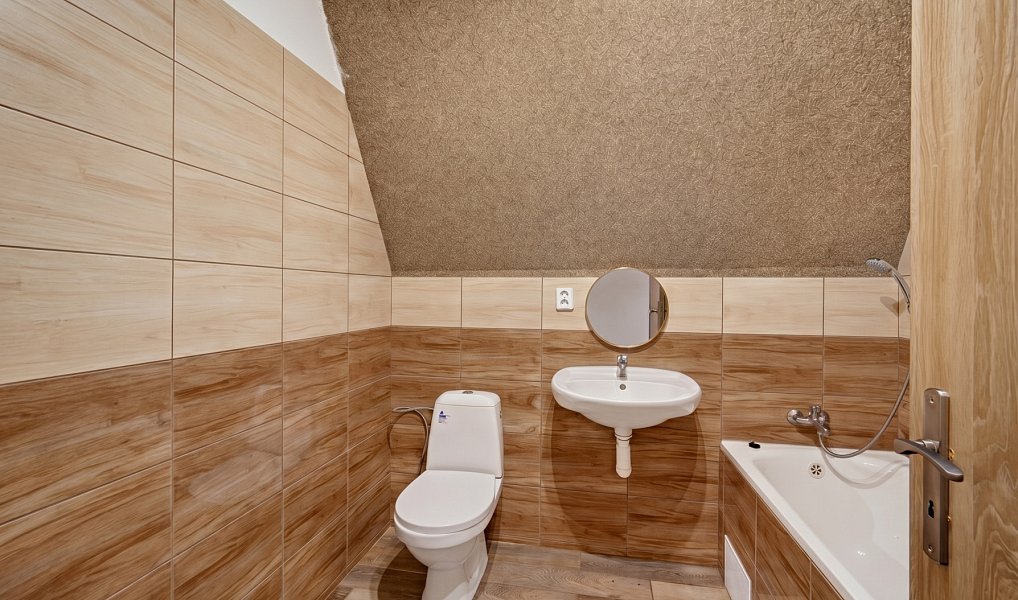Prodej domu 328 m² s pozemkem 399 m², Hostomice – náhled fotky 16