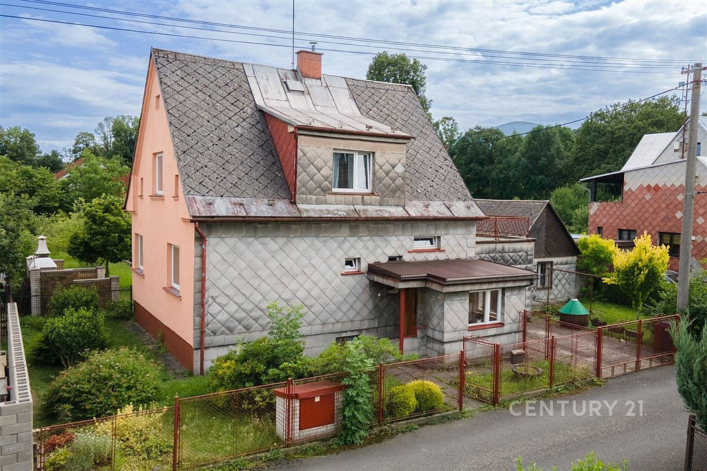 Prodej domu 141 m² s pozemkem 921 m² — photo 4