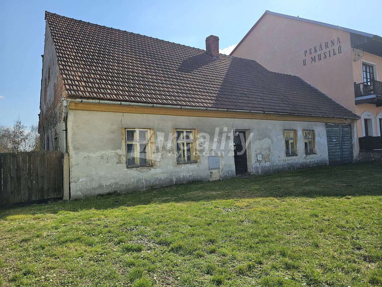 Prodej domu 250 m² s pozemkem 2 200 m²