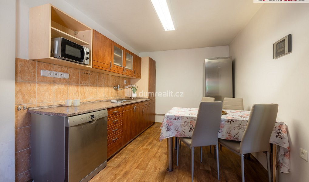 Prodej domu 130 m² s pozemkem 1 798 m², Nepomyšl – náhled fotky 22