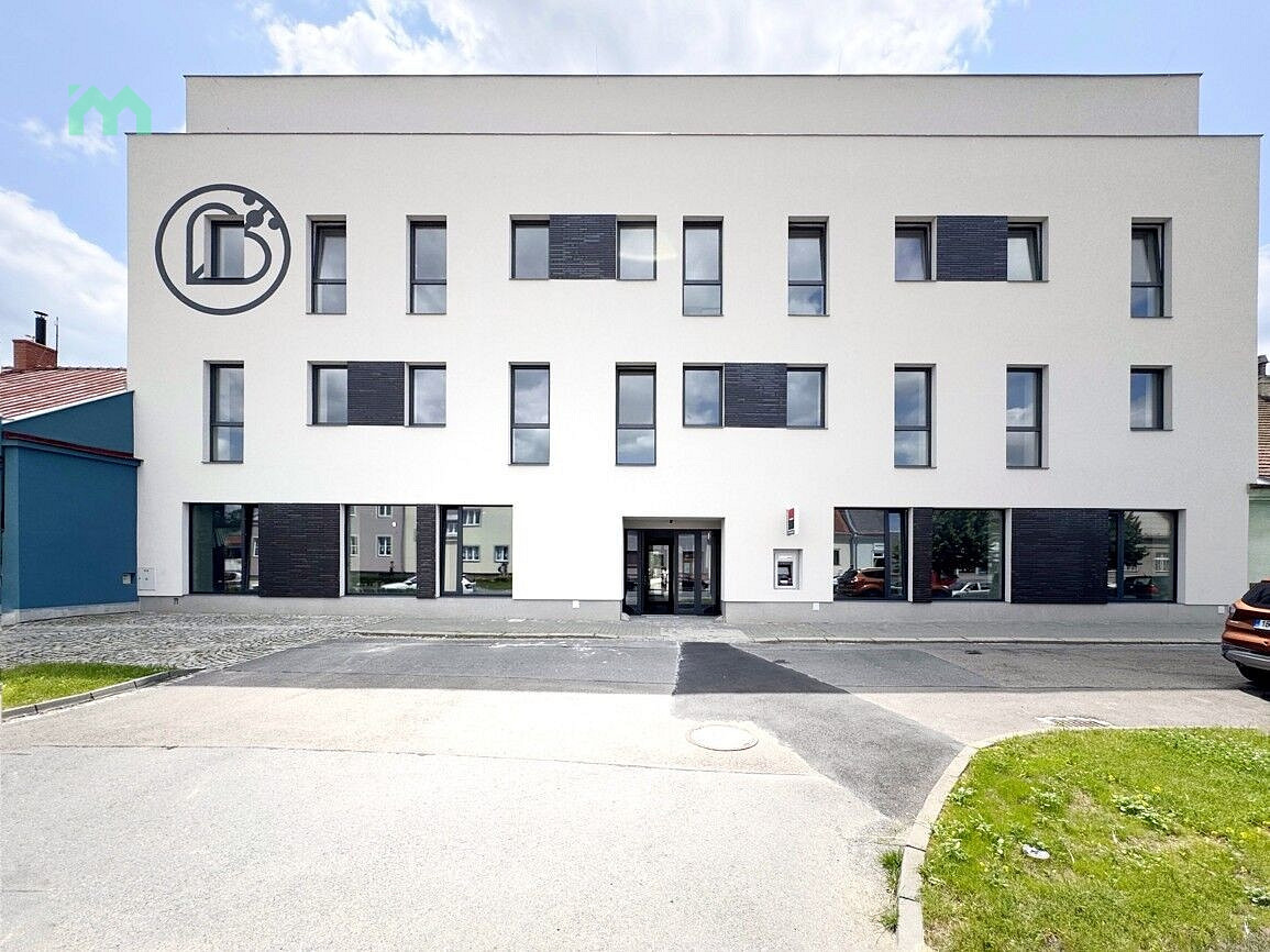 Pronájem obchodních prostor 129 m² – fotografie 2