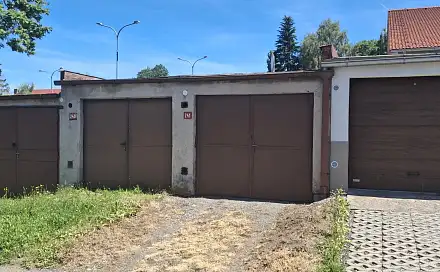 Prodej zděné garáže 19 m² s elektřinou – Hlinsko, ul. Poličská, Poličská, Hlinsko, okres Chrudim