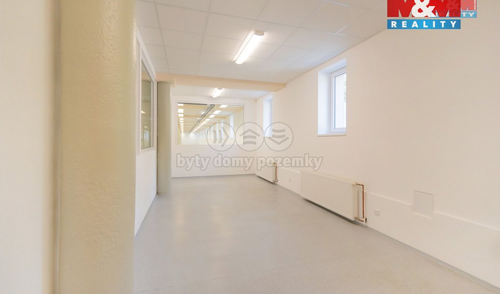 Pronájem skladovacích prostor 1 187 m², Chuderov – náhled fotky 4