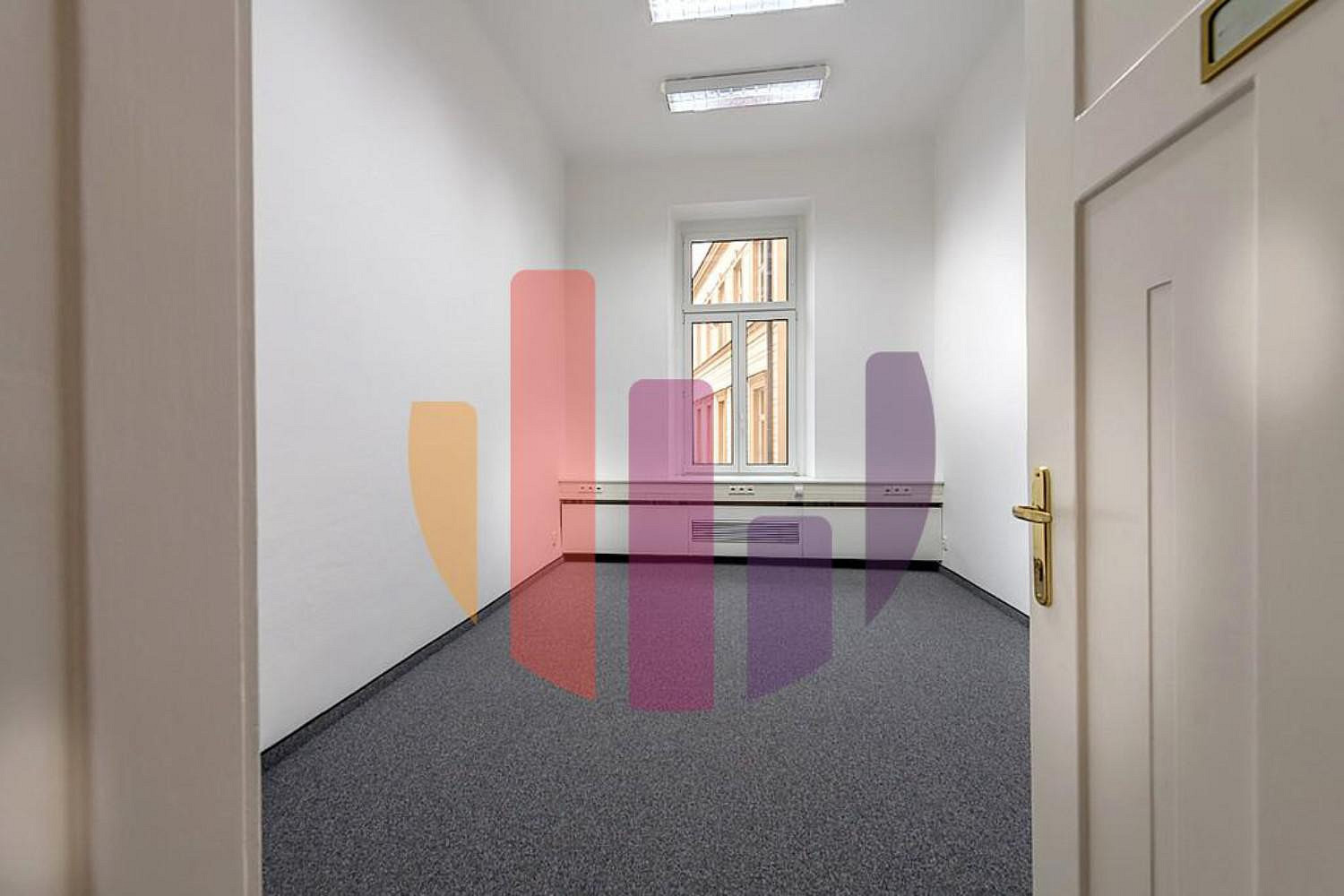 Pronájem kanceláře 131 m² — photo 5
