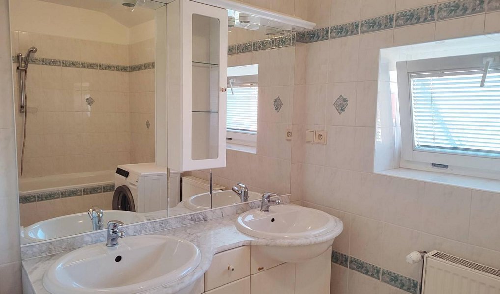 Pronájem bytu 1+1 47 m², Jindřichův Hradec – náhled fotky 2