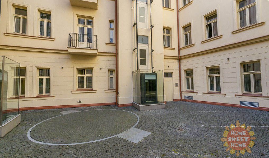 Pronájem bytu 2+kk 65 m², Praha – náhled fotky 13