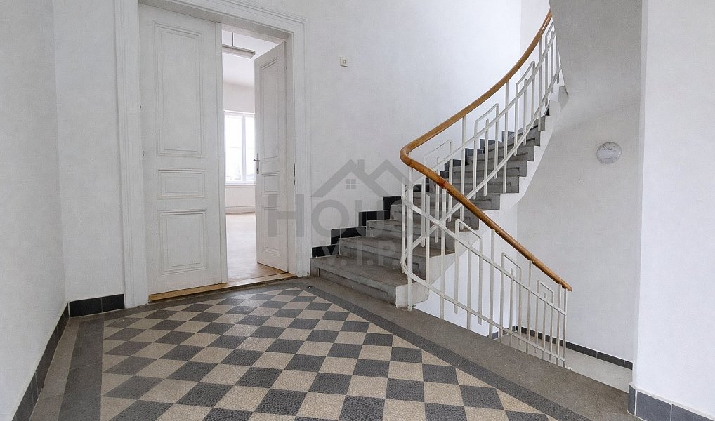 Prodej domu 564 m² s pozemkem 333 m², Roudnice nad Labem – náhled fotky 3