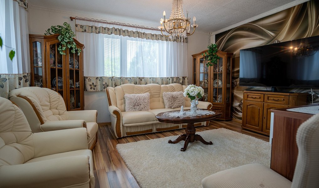 Prodej domu 180 m² s pozemkem 809 m², Hrochův Týnec – náhled fotky 10