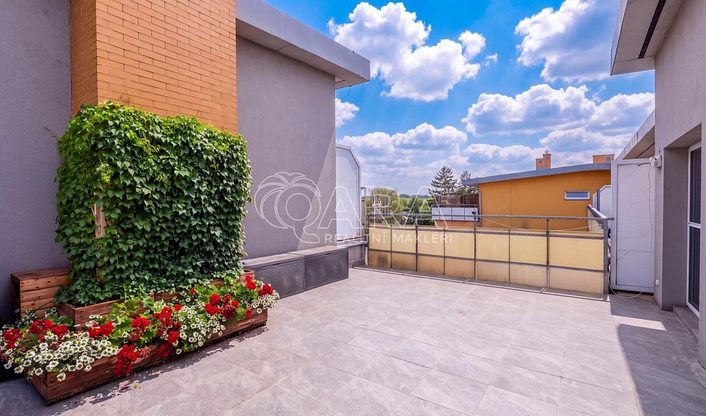 Prodej bytu 3+kk 76 m², Čelákovice – fotka 1 z 30