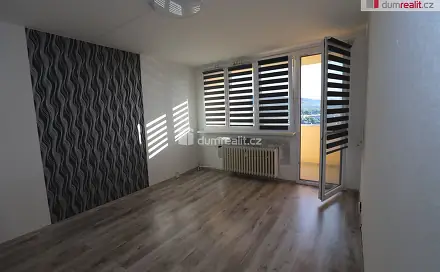 Pronájem bytu 3+1 68 m², Slavíčkova, Sokolov
