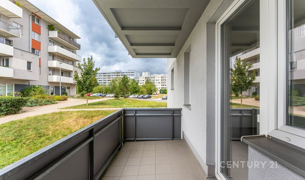 Prodej bytu 1+kk 35 m², Praha – náhled fotky 13