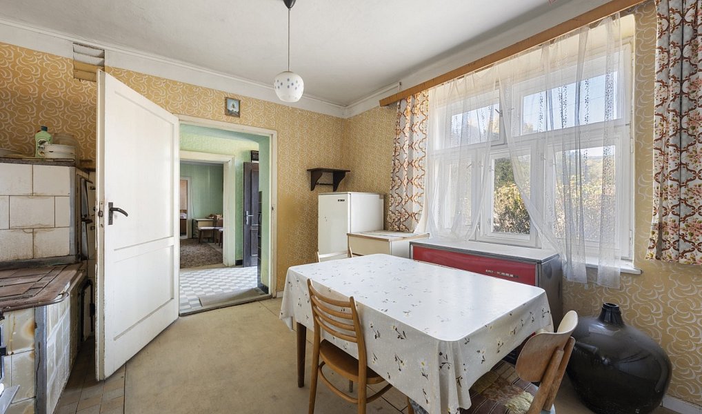 Prodej domu 66 m² s pozemkem 2 055 m², Komňa – náhled fotky 6