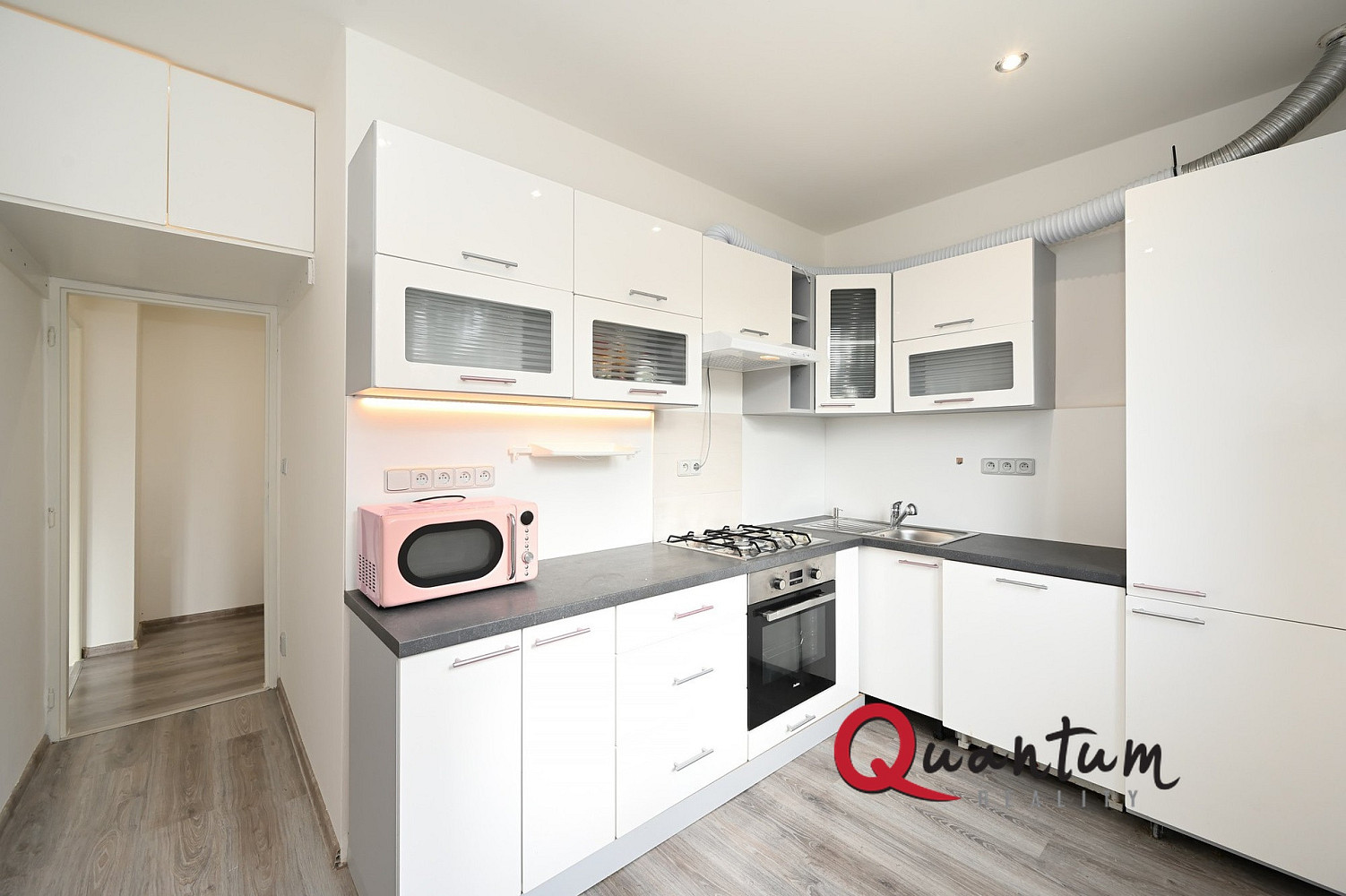 Pronájem bytu 2+1 49 m² – fotografie 3