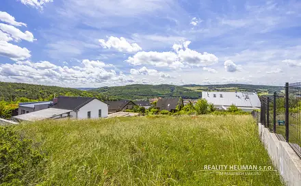 Prodej stavebního pozemku 1 037 m², Pod Klukem, Hýskov, okres Beroun