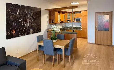 Pronájem bytu 2+kk 80 m²