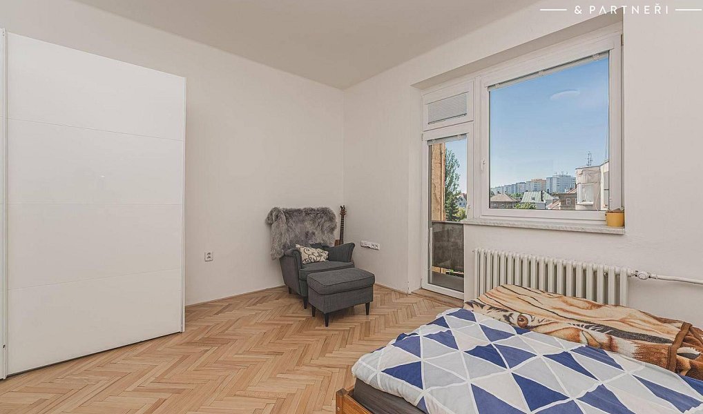 Pronájem bytu 1+1 45 m², Hradec Králové – náhled fotky 2