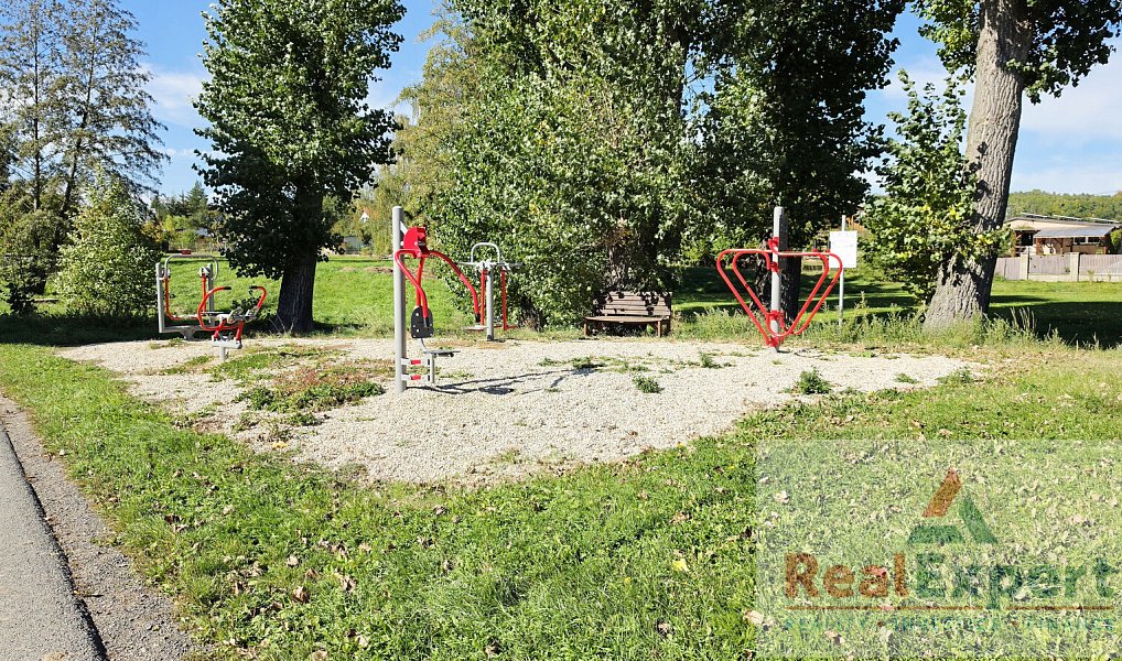 Prodej stavebního pozemku 1 307 m², Zahořany – náhled fotky 6