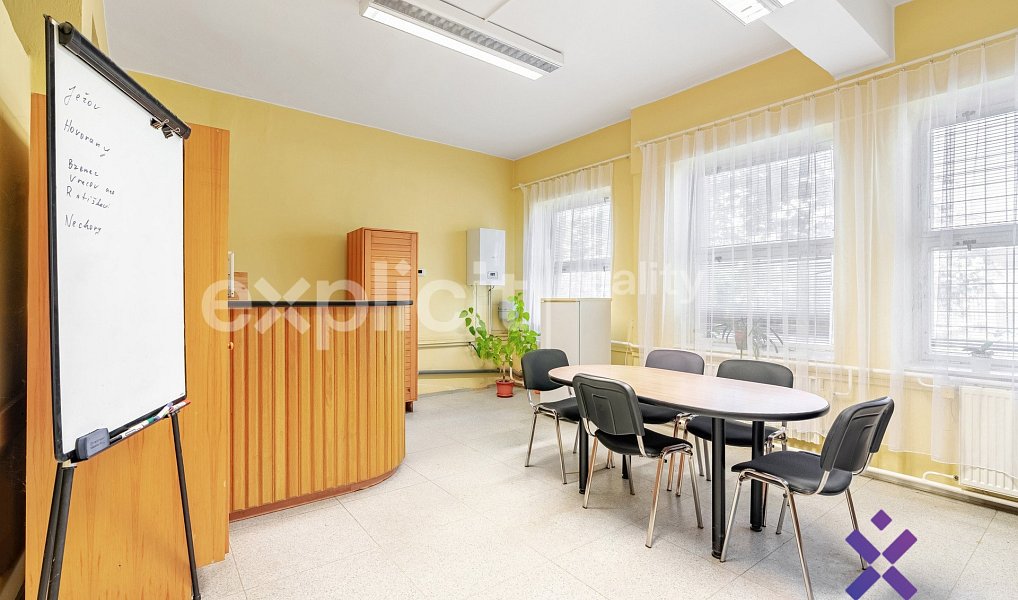 Prodej výrobních prostor 1 837 m², Šardice – náhled fotky 11