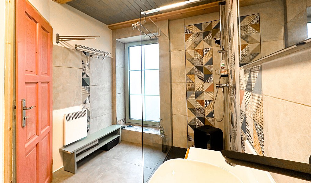 Prodej domu 145 m² s pozemkem 314 m², Svatý Jan – náhled fotky 15