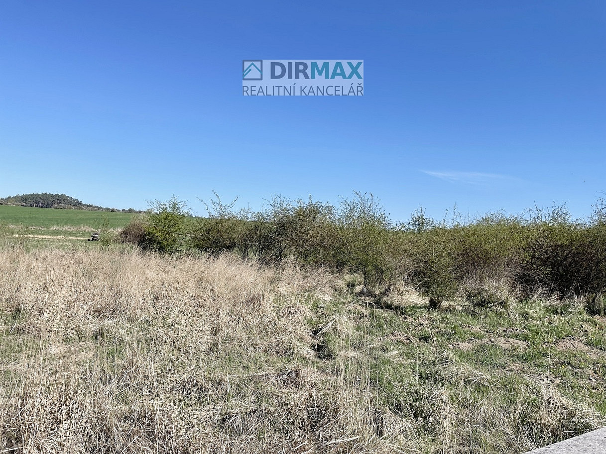 Prodej stavebního pozemku 999 m² – fotografie 5