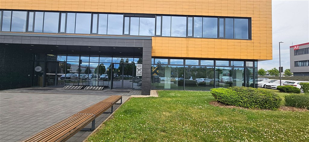 Pronájem kanceláře 152 m² — photo 4