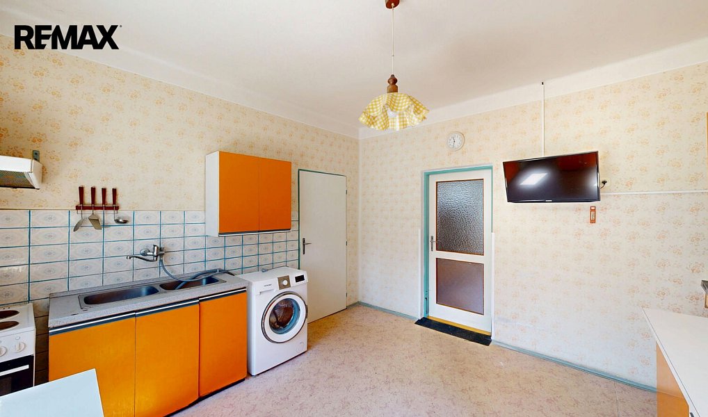 Prodej domu 130 m² s pozemkem 1 440 m², Roštín – náhled fotky 16