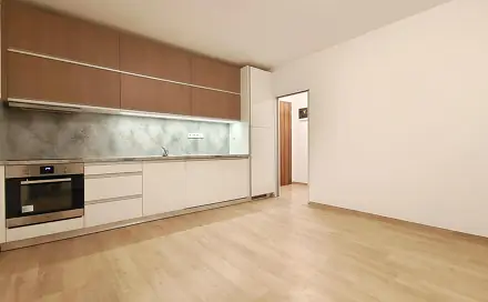 Pronájem bytu 2+kk 30 m², Seifertova, Krnov - Pod Bezručovým vrchem, okres Bruntál