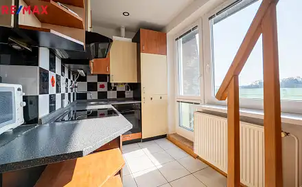 Prodej bytu 3+1 54 m², Kaštanová, Rosice, okres Brno-venkov