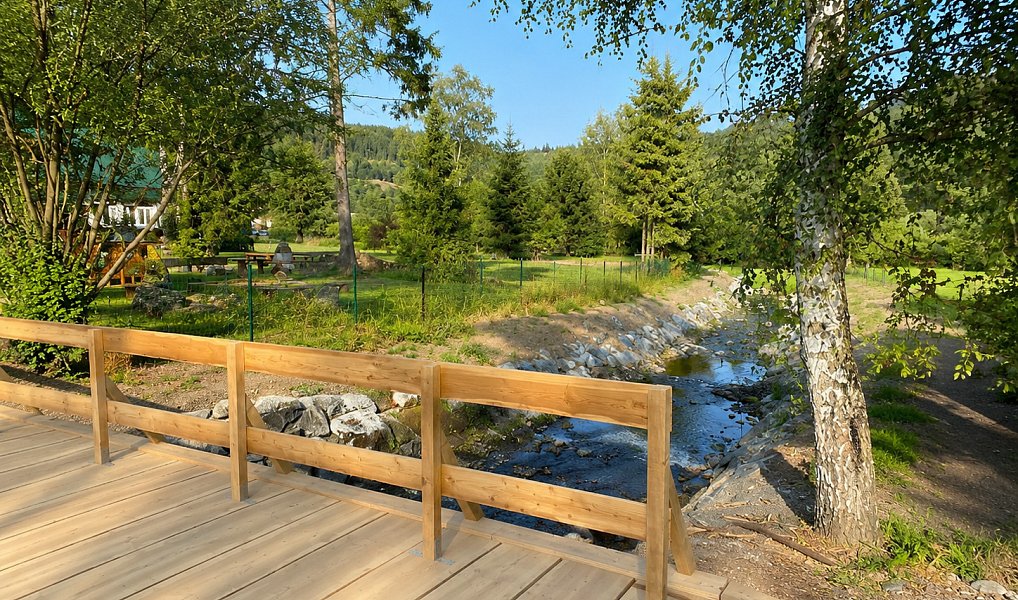 Prodej ubytovacího objektu 442 m², Holčovice – náhled fotky 3