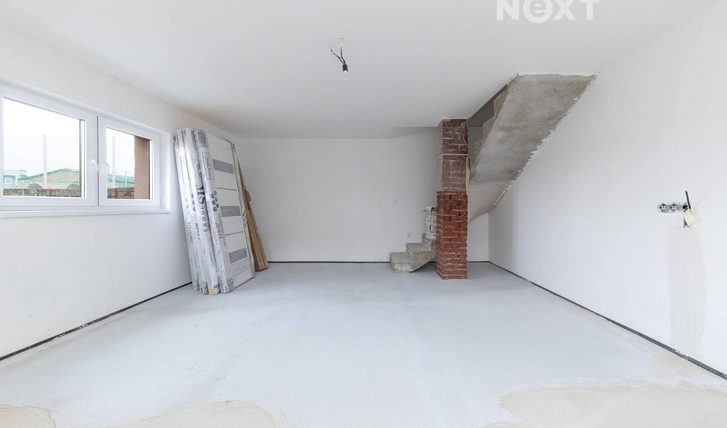 Prodej domu 255 m² s pozemkem 1 620 m², Šumice – náhled fotky 22
