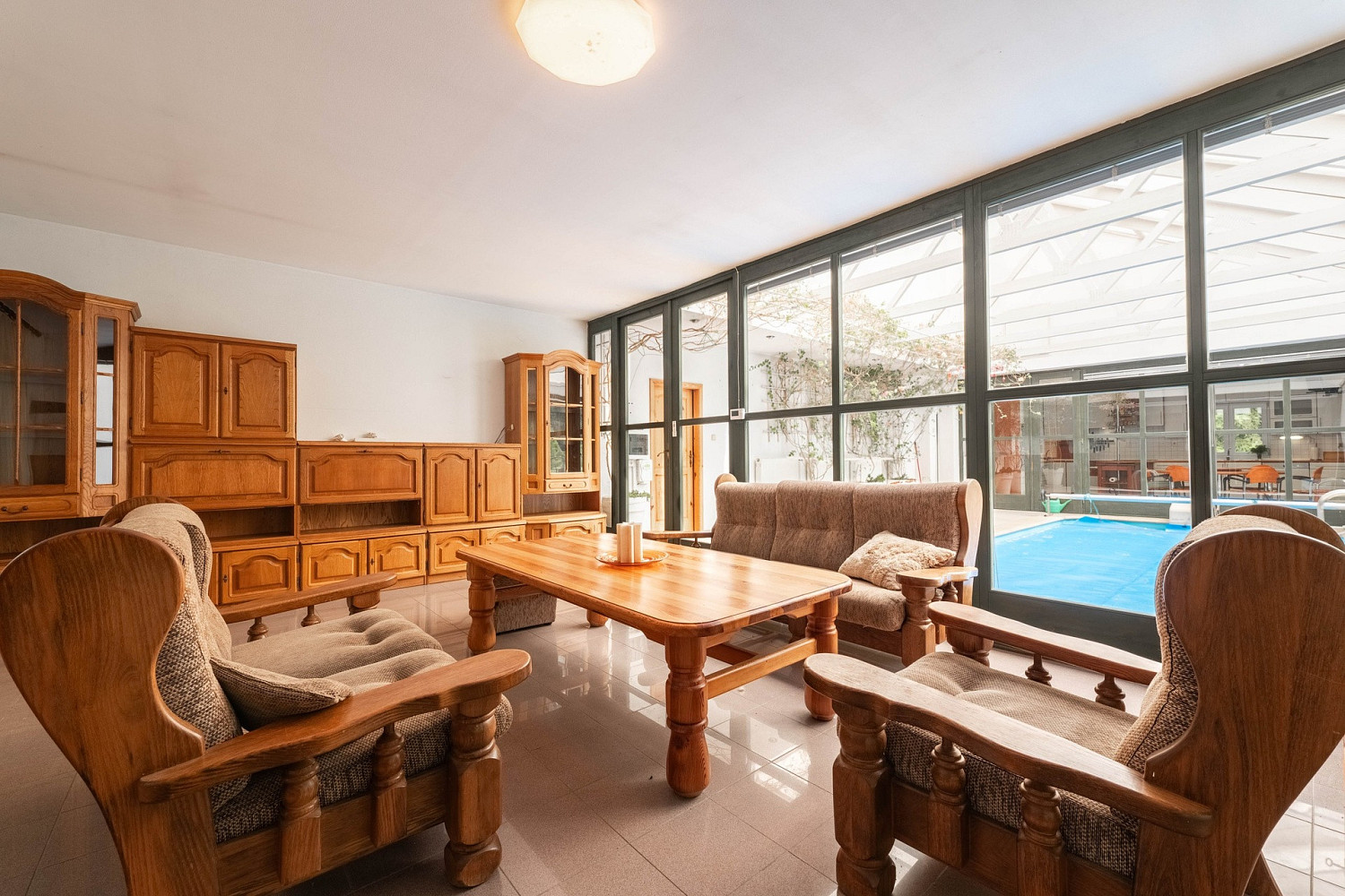 Prodej domu 215 m² s pozemkem 5 552 m² – fotografie 2