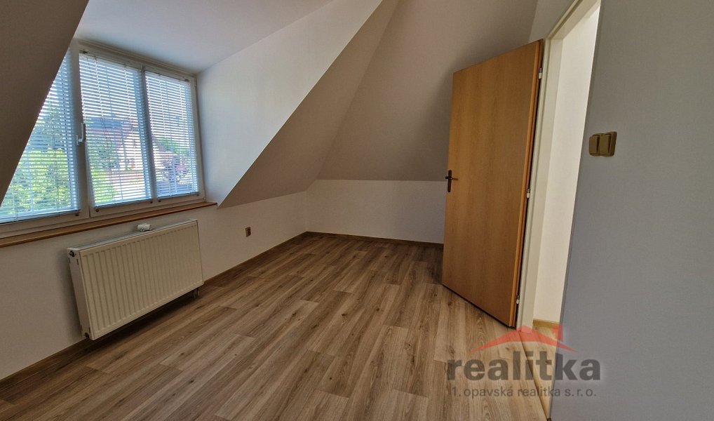 Pronájem domu 140 m² s pozemkem 370 m², Opava – náhled fotky 19