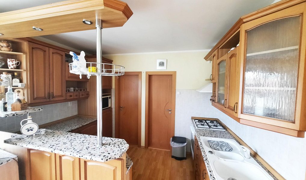 Pronájem domu 120 m² s pozemkem 1 198 m², Pohořelice – náhled fotky 3