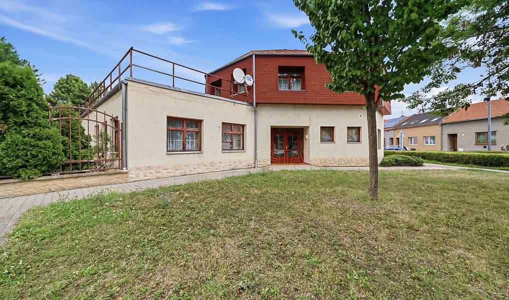 Prodej domu 630 m² s pozemkem 574 m², Prostějov – náhled fotky 2